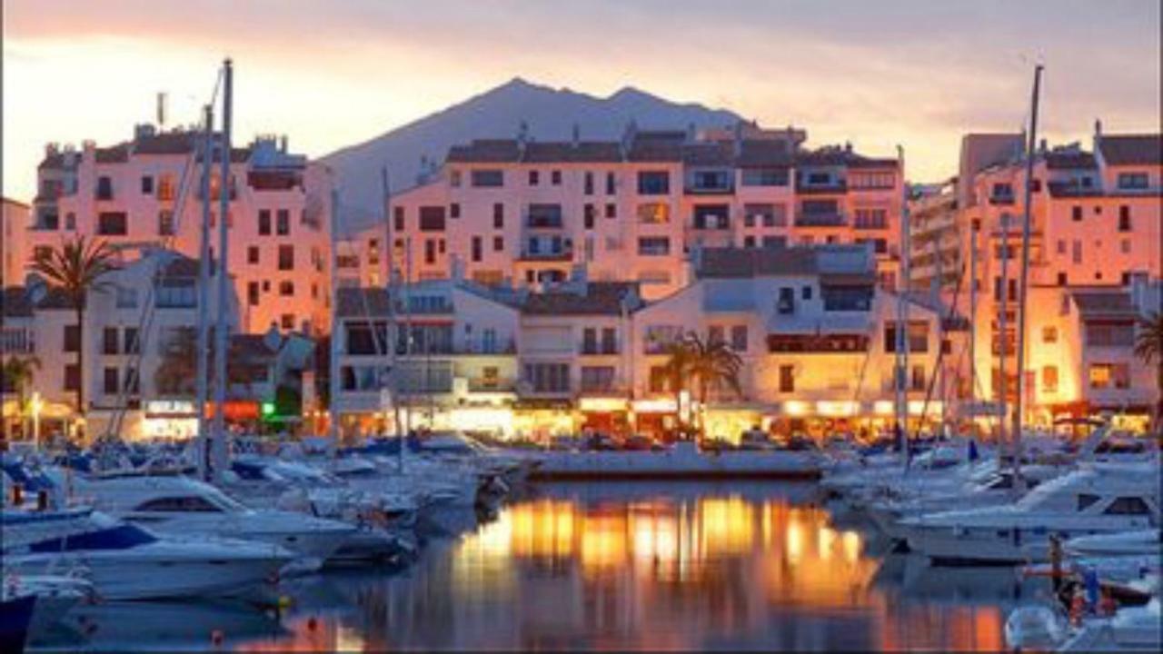 Mi Capricho A16 Beachfront Apartment Sitio de Calahonda Exteriör bild